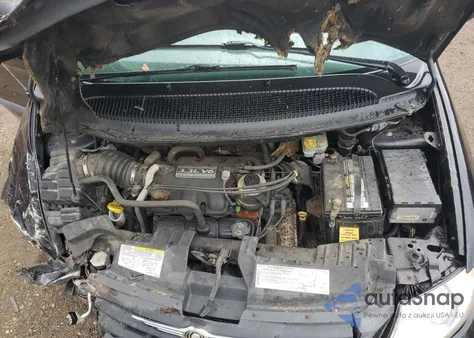 2005 Chrysler Town & Country from USA, damaged, VIN 1C4GP45R85B326505